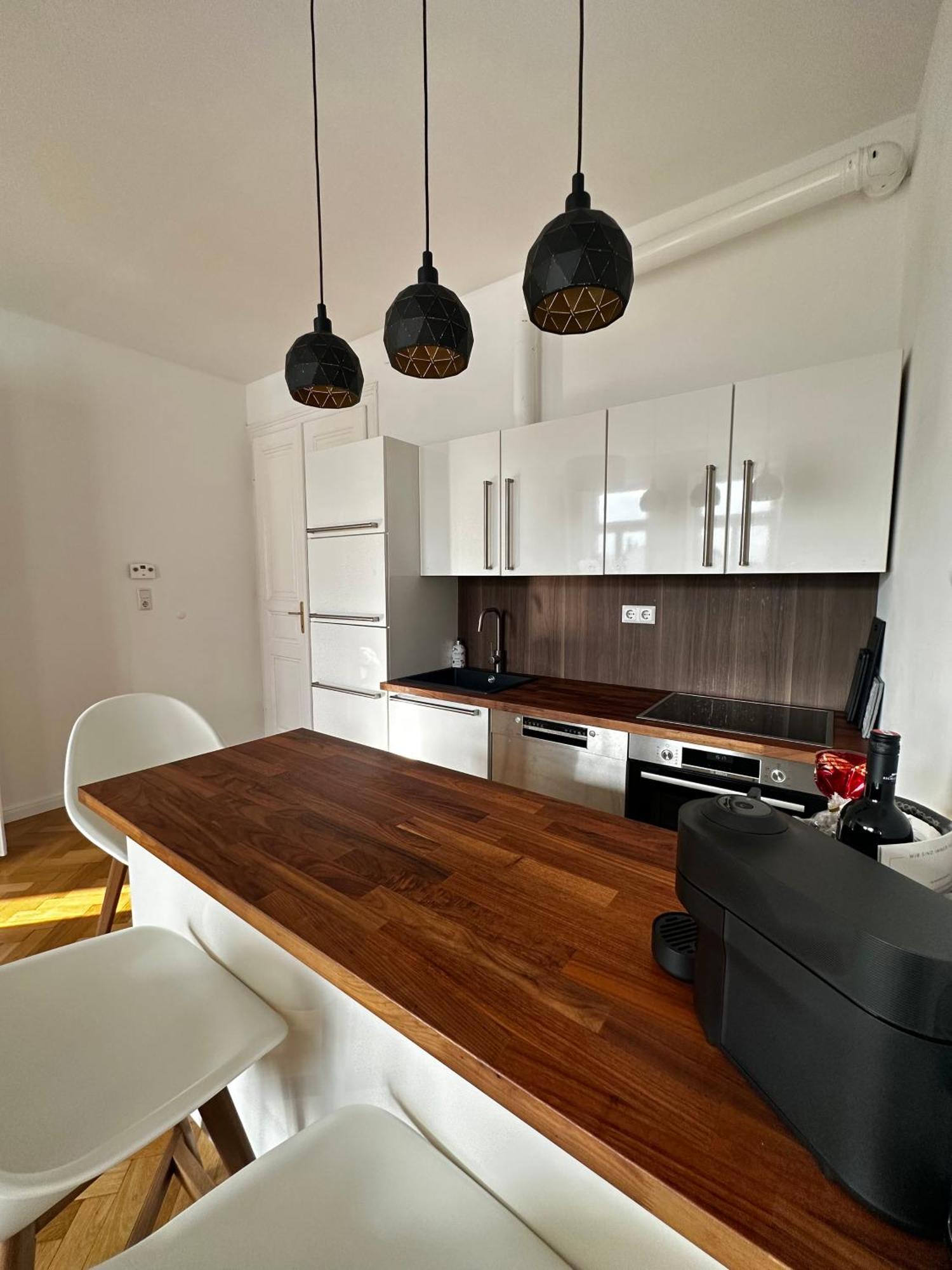 Luxury 3 Bedroom Apartment Near Schoenbrunn Palace Виена Екстериор снимка