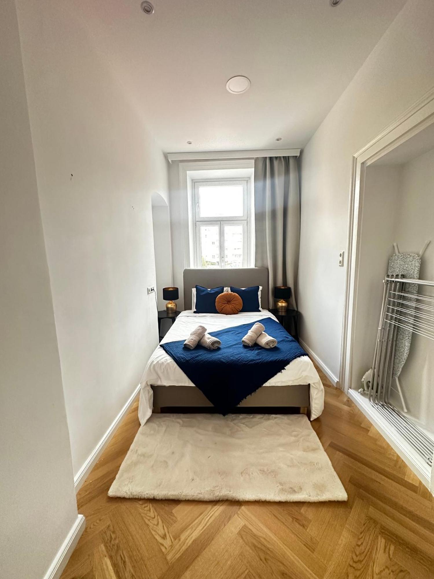 Luxury 3 Bedroom Apartment Near Schoenbrunn Palace Виена Екстериор снимка